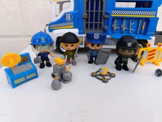 Furgón PinyPon Action Policía