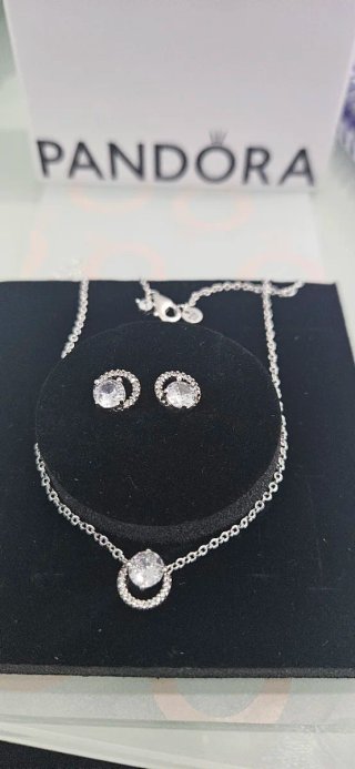 Conjunto Pandora Collar y Pendientes Plata