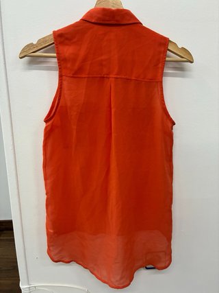 Camisa coral sin mangas