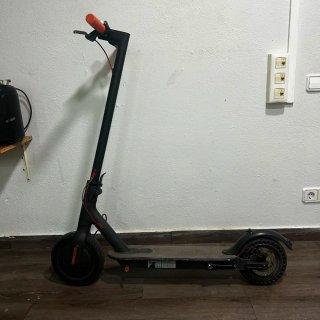 Patinete Eléctrico con Cargador