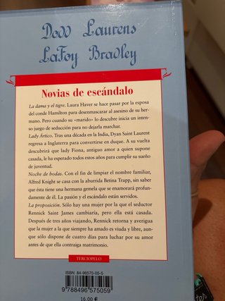 Lote novela romantica. Johansen, Woolf, Dodd, kane
