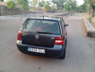 Volkswagen Golf 2003