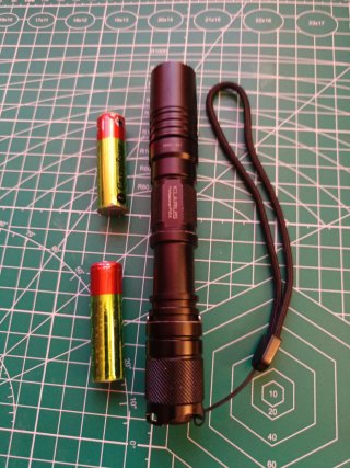 Linterna Klarus P2A