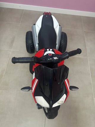 Moto infantil a batería