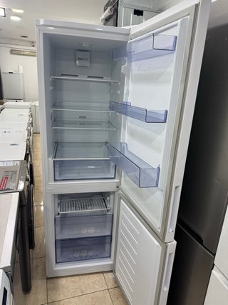 Nevera Beko Blanca
