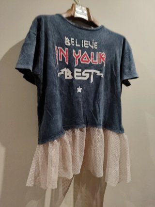 Camiseta Talla M con volantes