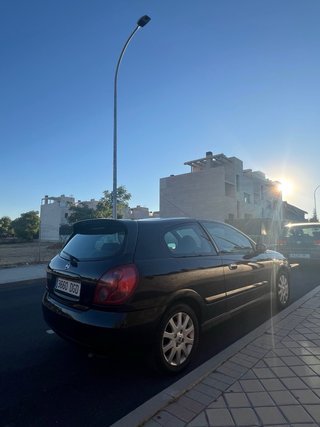 Nissan Almera 1.5 98 CV · 126.000 km · Etiqueta B