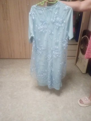 Vestido azul manga corta con encaje