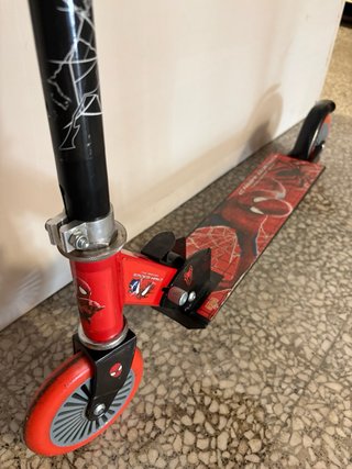 Patinete Spiderman Rojo