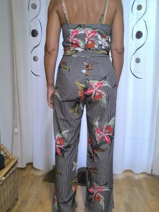 Mono de vestir estampado floral