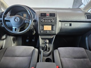 Volkswagen Touran 2011