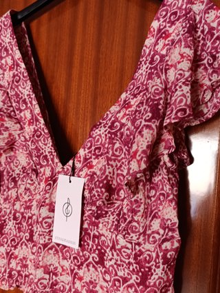 Top a estrenar Stradivarius Estampado Talla M