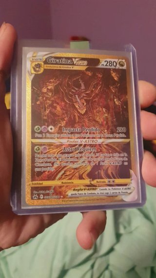 Giratina V-ASTRO Dorado de Cenit Supremo