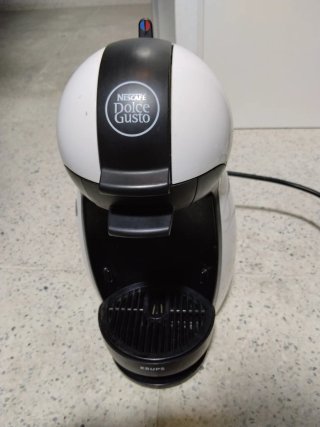 Cafetera Dolce Gusto Blanca