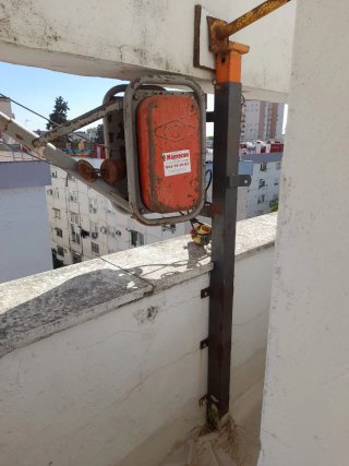 Winche Montacargas 300kg incluye tijera mastil