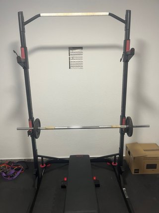 Banco de pesas y rack para gimnasio
