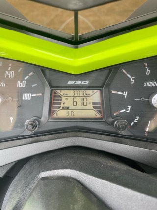 Yamaha TMAX 530 Negra y Amarilla