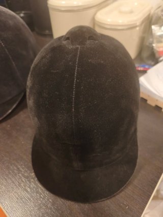 Cascos de hípica negros 54 56 y 59