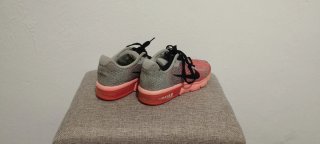 Zapatillas Nike Air Max grises y rosas