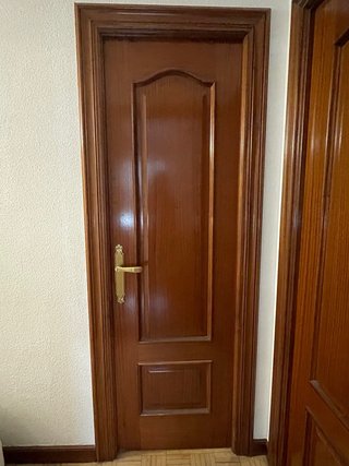 Puertas de madera maciza con cristal de espejo