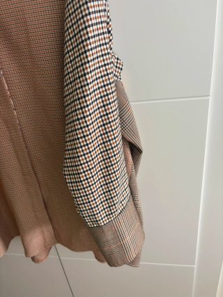 Camisa de cuadros beige y marrón