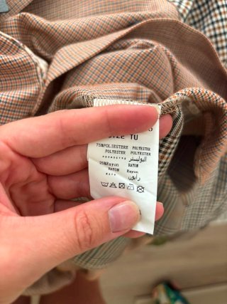 Camisa de cuadros beige y marrón