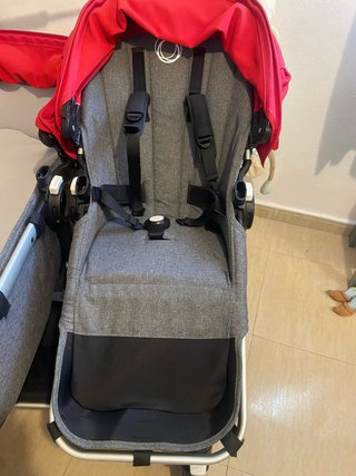 Carrito Gemelar Bugaboo Rojo y Gris 2sillas y cuco