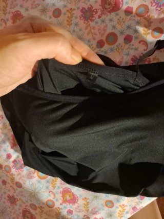 Camiseta negra licra con relleno