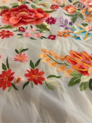 MANTÓN DE MANILA ARTESANAL ANTIGUO.