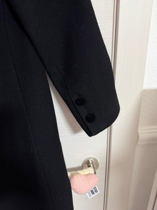 Elegante Abrigo Negro