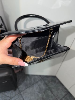 Bolso negro charol