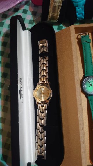 Lote 18 relojes de pulsera variados