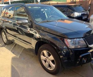 Luna custodia trasera izquierda suzuki 34357 grand