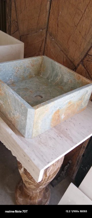 Encimera de mármol y lavabo integrado