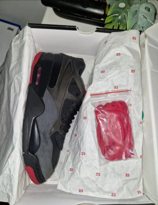 Jordan 4 rm bred  t 43