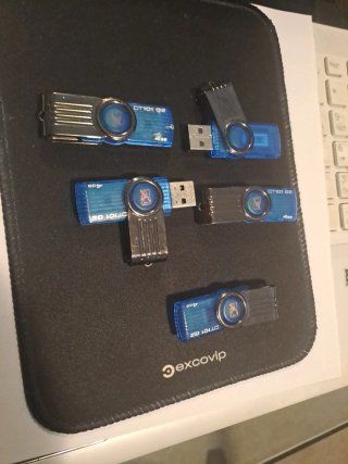 Pen Drive Kingston total 5 Usb