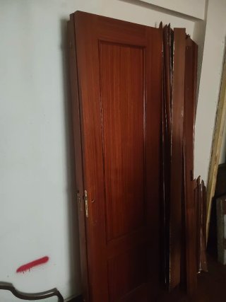 Puertas de madera interiores