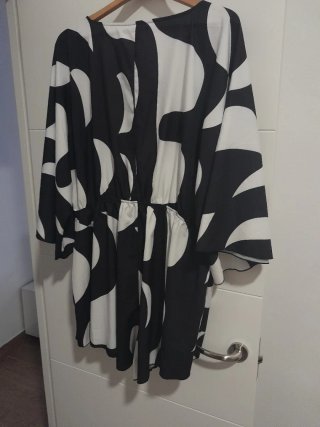 Mono talla XXXL estampado blanco y negro