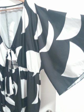 Mono talla XXXL estampado blanco y negro