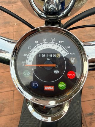 Aprilia Compay 125cc Scooter Beige.