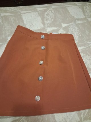 Falda botones perlas talla S