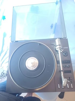 Mitsubishi Amplificador y Pletina Cassette