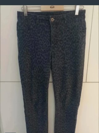 Pantalón Calzedonia estampado