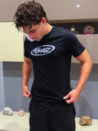 Camiseta Kangz Negra