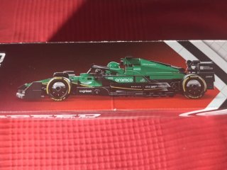 LEGO Speed Champions Aston Martin AMR24