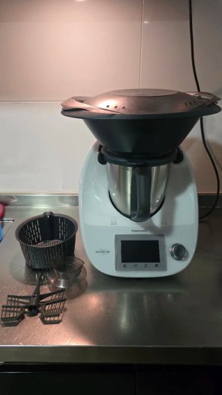 Thermomix TM5 Completa con Varoma y Accesorios