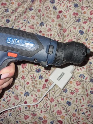 Taladro Eléctrico Inalámbrico con Cargador