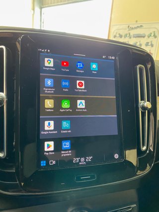 Volvo XC40 2023