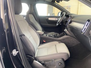 Volvo XC40 2023