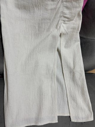 Vestido midi blanco con abertura